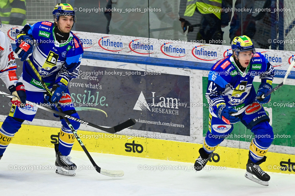 EC IDM Wärmepumpen VSV vs. HC Tiwag Innsbruck-Die Haie | #14 TSCHURNIG Johannes EC VSV, #42 LANZINGER Benjamin EC VSV, EC IDM Wärmepumpen VSV vs. HC Tiwag Innsbruck-Die Haie, EC IDM Wärmepumpen VSV vs. HC Tiwag Innsbruck Die Haie am 13.12.2024 in Villach (Stadthalle Villach), Austria, (Photo by Bernd Stefan)