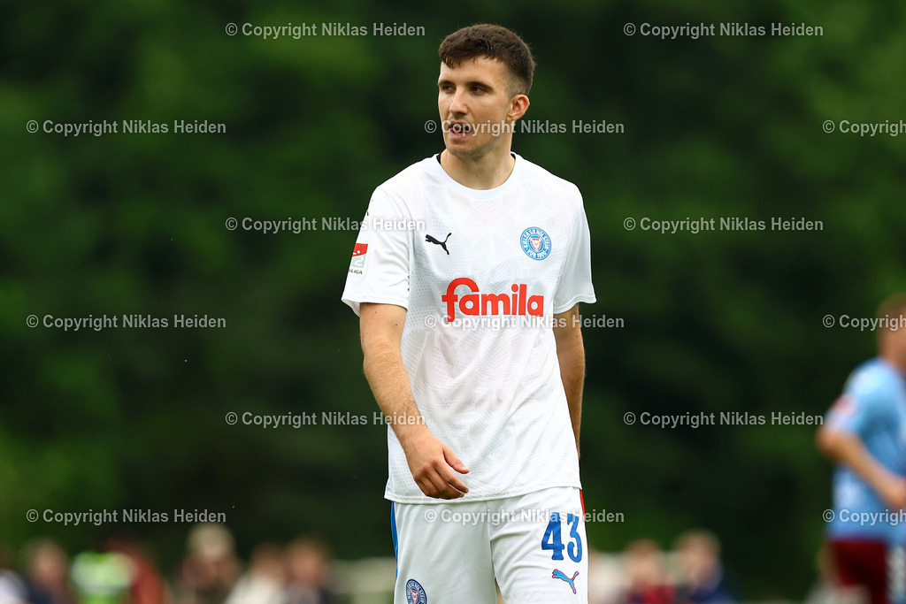 NH_SCWeicheFlensburg08_HolsteinKiel_Testspiel_28062025 | #43 Tim Ottilinger (Holstein Kiel)Fußball I Herren I Freundschaftsspiel I Saison 2025-2026  I SC Weiche Flensburg 08 - Holstein Kiel I 28.06.2025 I Manfred-Werner-Stadion - Realisiert mit Pictrs.com