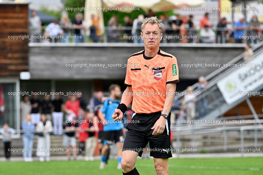 ESV Admira vs. SV Falle Maria Gail | Fischer Paul Referee, ESV Admira vs. SV Falle Maria Gail, ESV Admira vs. SV Falle Maria Gail am 08.06.2025 in Villach (Sportplatz Völkendorf), Austria, (Photo by Bernd Stefan)