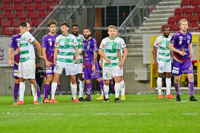 SK Austria Klagenfurt vs. WSG Tirol 29.10.2022 | #30 Raffael Behounek, #5 Felix Bacher, #44 Kofi Schulz, #8 Kosmas Gkezos, #4 Valentino Müller, #14 Christopher Cvetko, #16 Osarenren Okungbowa