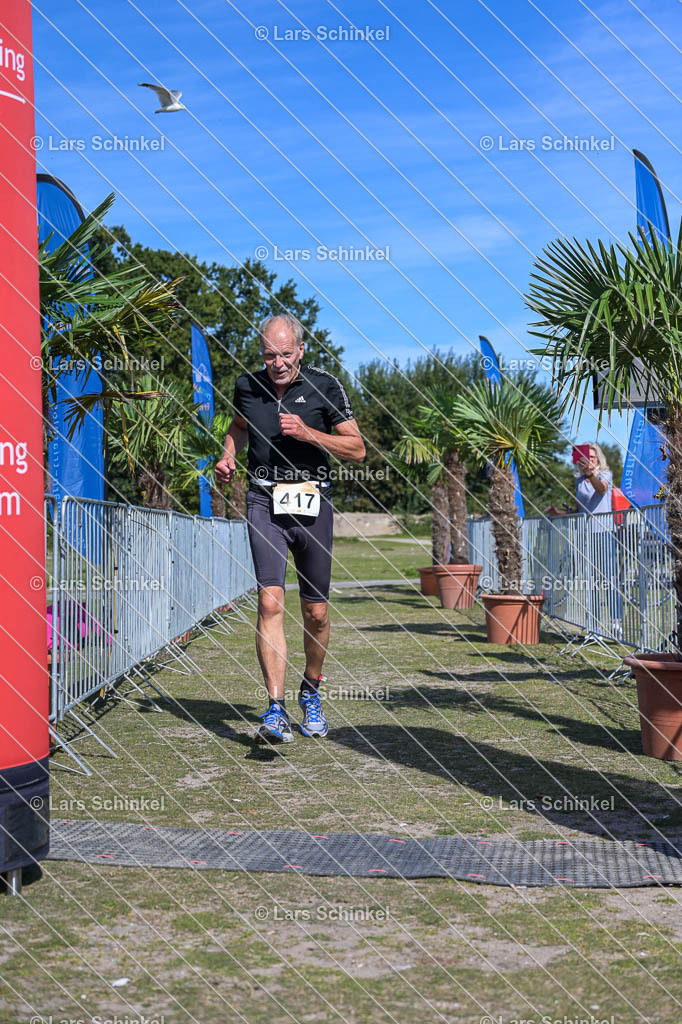240915_FehmarnTriathlon_Finish_DSC_7940 | Fotos von Sportveranstaltungen in und um Hamburg - Laufen - Mountainbike - Triathlon - Realisiert mit Pictrs.com
