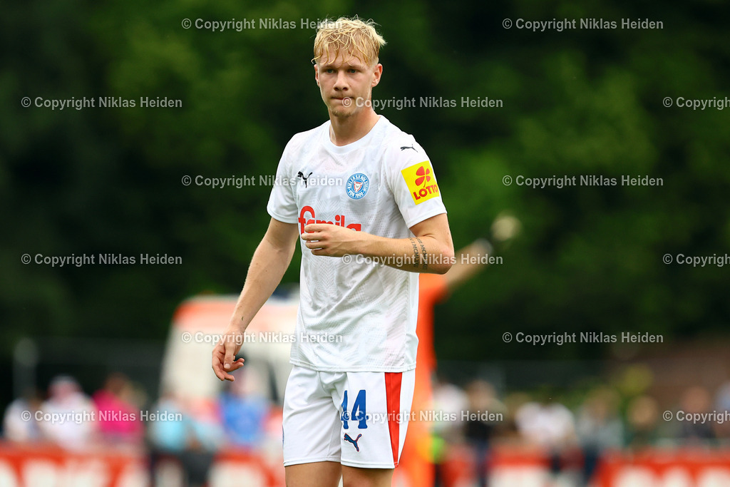 NH_SCWeicheFlensburg08_HolsteinKiel_Testspiel_28062025 | #44 Luca Prasse (Holstein Kiel)Fußball I Herren I Freundschaftsspiel I Saison 2025-2026  I SC Weiche Flensburg 08 - Holstein Kiel I 28.06.2025 I Manfred-Werner-Stadion - Realisiert mit Pictrs.com