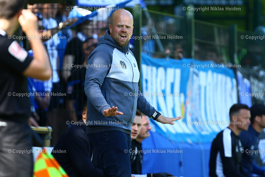 NH_HolsteinKielU23_SVMeppen_RegionalligaNord_11052025 | Lucas Beniermann (Trainer, SV Meppen)Fußball I Herren I Regionalliga Nord I Saison 2024-2025 I 33. Spieltag I Holstein Kiel U23 - SV Meppen I 11.05.2025 I Citti-Fußball-Park - Realisiert mit Pictrs.com