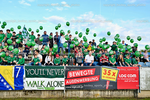 SV Feldkirchen vs. Atus Ferlach 5.5.2023 | Luftballon Aktion SV Feldkirchen, SV Feldkirchen Fans