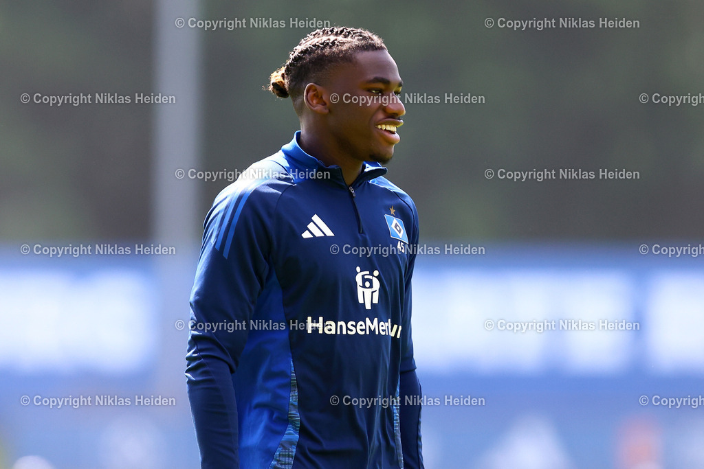 NH_HamburgerSV_Training_16052025 | #45 Fabio Balde (Hamburger SV)Fußball I Herren I Training I Saison 2024-2025 I Hamburger SV I 16.05.2025 I Trainingsplätze Volksparkstadion - Realisiert mit Pictrs.com