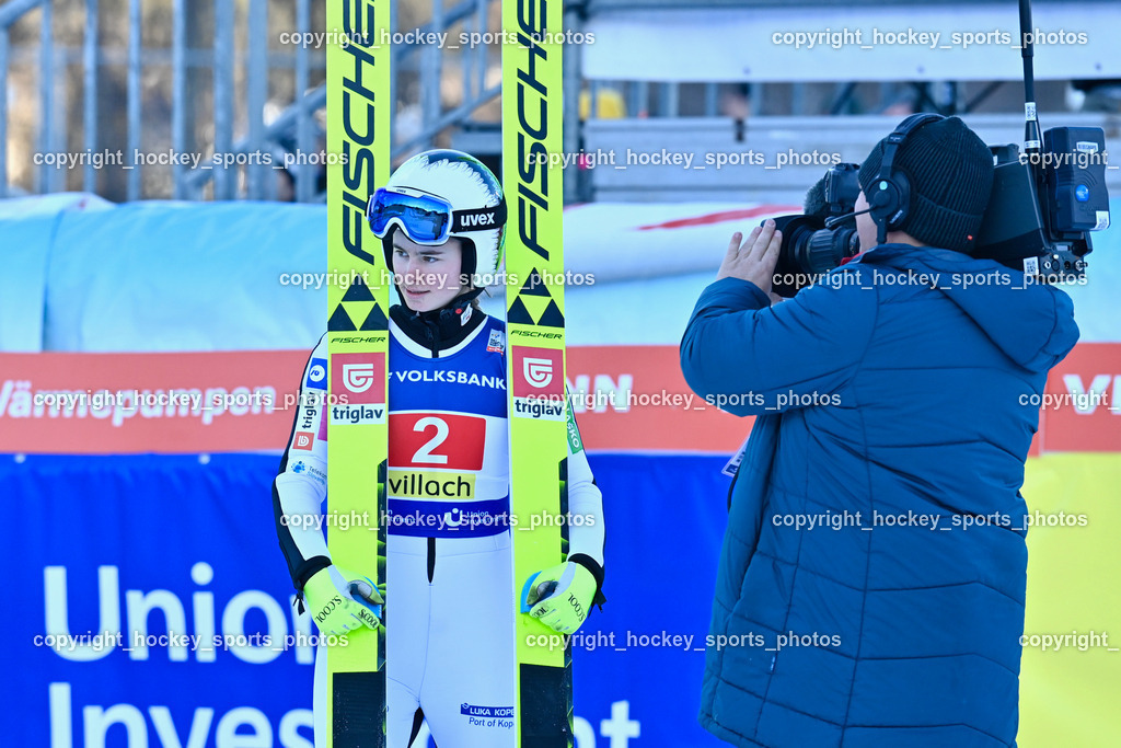 Weltcup Skispringen Villach Damen 29.12.2022 | #2 KRIZNAR Nika