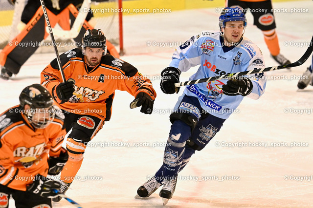 USC Velden vs. ESC Steindorf 9.1.2023 | #90 Edlinger Patrick, #18 Pöck Markus