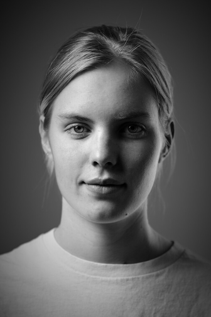 DSC_1699 Portrait 1 | mokinskiphoto - Realisiert mit Pictrs.com