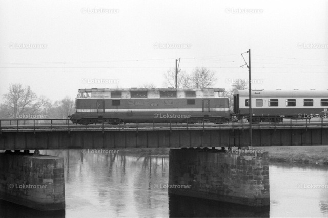 DR 118 145 | DR 118 145 Dessau-Wallwitzhafen 19.04.1986 - Realisiert mit Pictrs.com