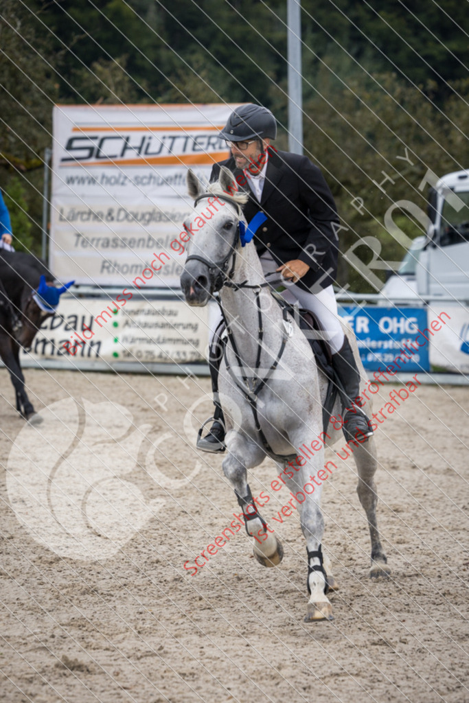 IMG_9655 | Hier findest Du viele Augenblicke aus den Bereichen der Turnier-, Sport- & Tierfotografie. Bilder mit deinem Liebling, Portrait-, Bewerbungs-, Businessbilder können ebenfalls schnell und einfach erstellt werden.