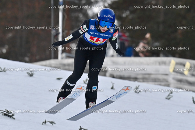 Weltcup Skispringen Villach Damen 28.12.2022 | #13 CLAIR Julia