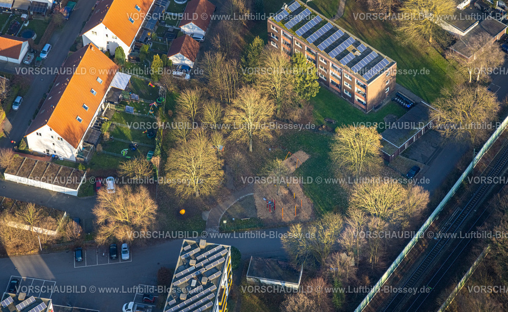 Hamm241200186 | Luftbild, Siedlung Wiescherhöfen ist eine Bergarbeitersiedlung und Zechensiedlung an der Robertstraße, Spielplatz, Stadtbezirk Pelkum, Hamm, Ruhrgebiet, Nordrhein-Westfalen, Deutschland