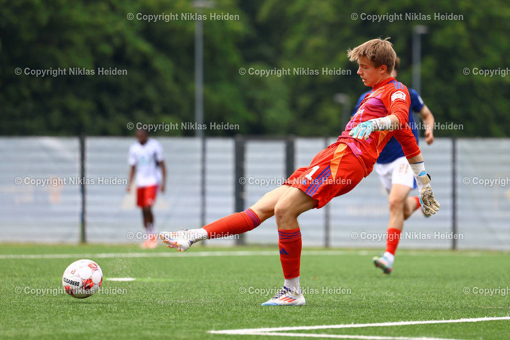 NH_HamburgerSVU21_HolsteinKielU23_Testspiel_20072025 | #1 Colin Poppelbaum (Hamburger SV U21)Fußball I Herren I Testspiel I Saison 2025-2026  I Hamburger SV U21 - Holstein Kiel U23 I 20.07.2025 I Alexander-Otto-Akademie - Realisiert mit Pictrs.com