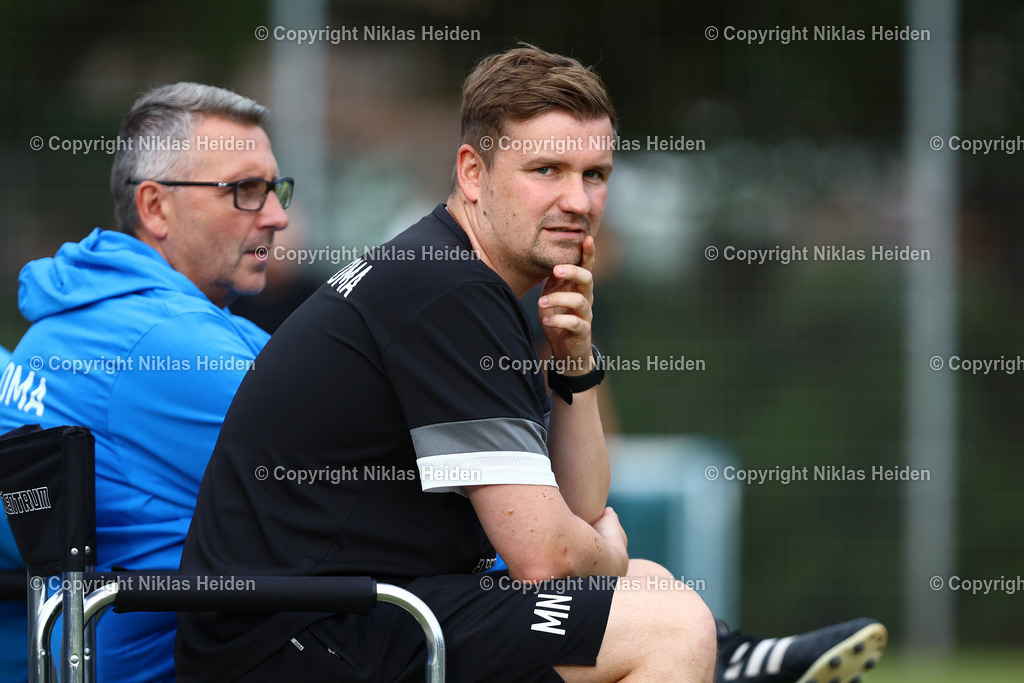 NH_USCPaloma_EimsbüttelerTV_Testspiel_11072025 | Marius Nitsch (Trainer, USC Paloma)Fußball I Herren I Testspiel I Saison 2025-2026  I USC Paloma - Eimsbütteler TV I 11.07.2025 I Jonny-Rehbein-Sportplatz - Realisiert mit Pictrs.com