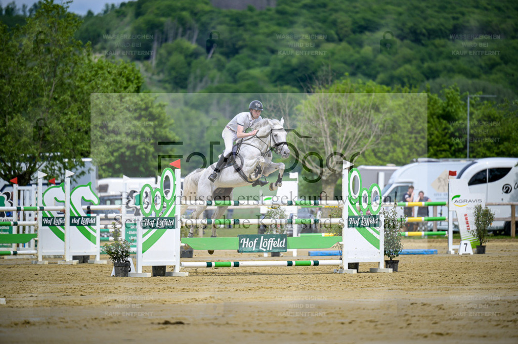 Reitturnier Lienen | Bilder aus dem Reitsport by Foto Oger - Domenic Schlinge - Realisiert mit Pictrs.com