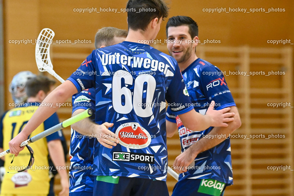 VSV Unihockey vs. UHC Crossroads 4.12.2022 | Jubel VSV Unihockey Mannschaft, #60 Thomas Unterweger, #6
Timo Schmid