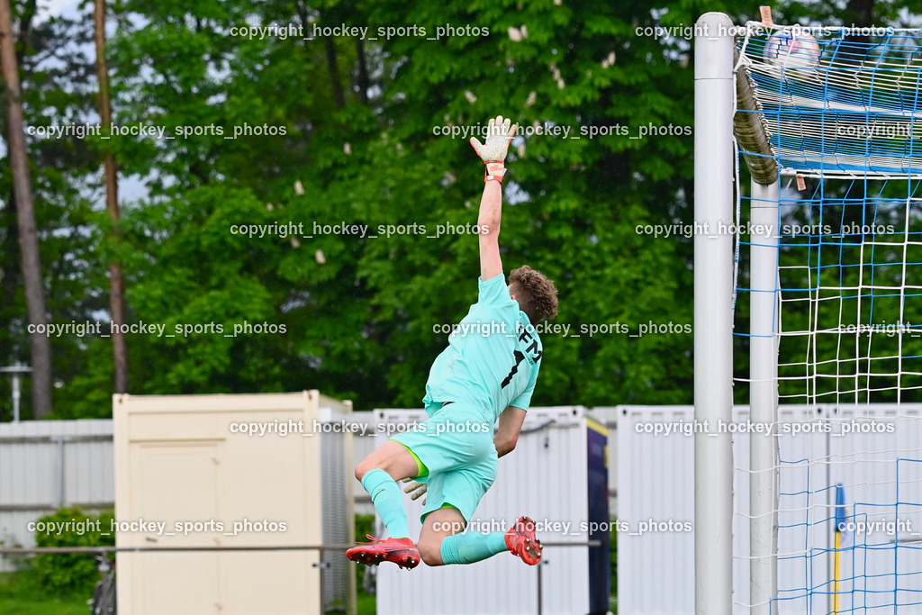 Villacher SV vs. Union Matrei 20.5.2023 | #1 Mathias Schneeberger, Flugeinlage