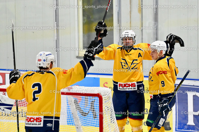 DSG Ledenitzen vs. ELV Zauchen 16.12.2022 | Jubel ELV Zauchen, #74 Spitzer Patrick, #9 Frei Christopher, #2 Mosser Dominik