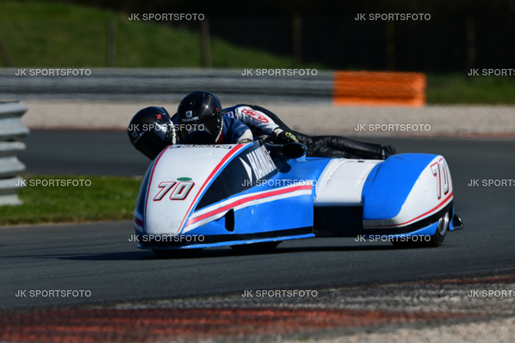 (3861) | IDM folgten parallel  der Superbike WM und Eventfotografie und vielen anderen Rennklassen bis ich im Jahr 2015 meine ersten Fotos in der MOTO GP machten durfte. Mein Anliegen ist es, die herausragenden Leistungen und Emotionen in Bildern festzuhalten - Realisiert mit Pictrs.com