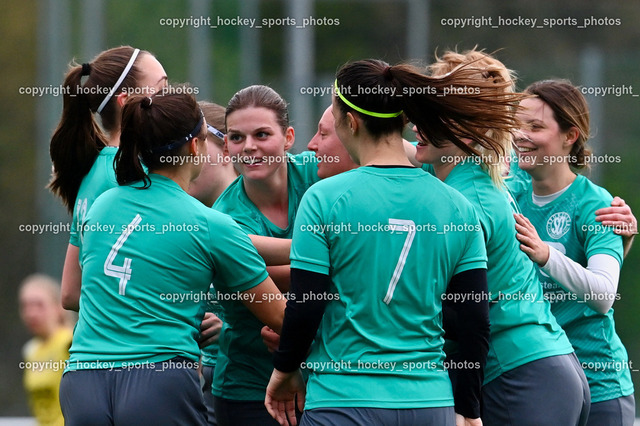 SC Landskron vs. Carinthians Hornets Spittal 1b | Jubel SC Landskron Mannschaft, #10 Sarah Jelinek, #12 Laura Koller, #18 Stefanie Latzin, #7 Hannah Maria Kautz, #4 Leonie Lackner,