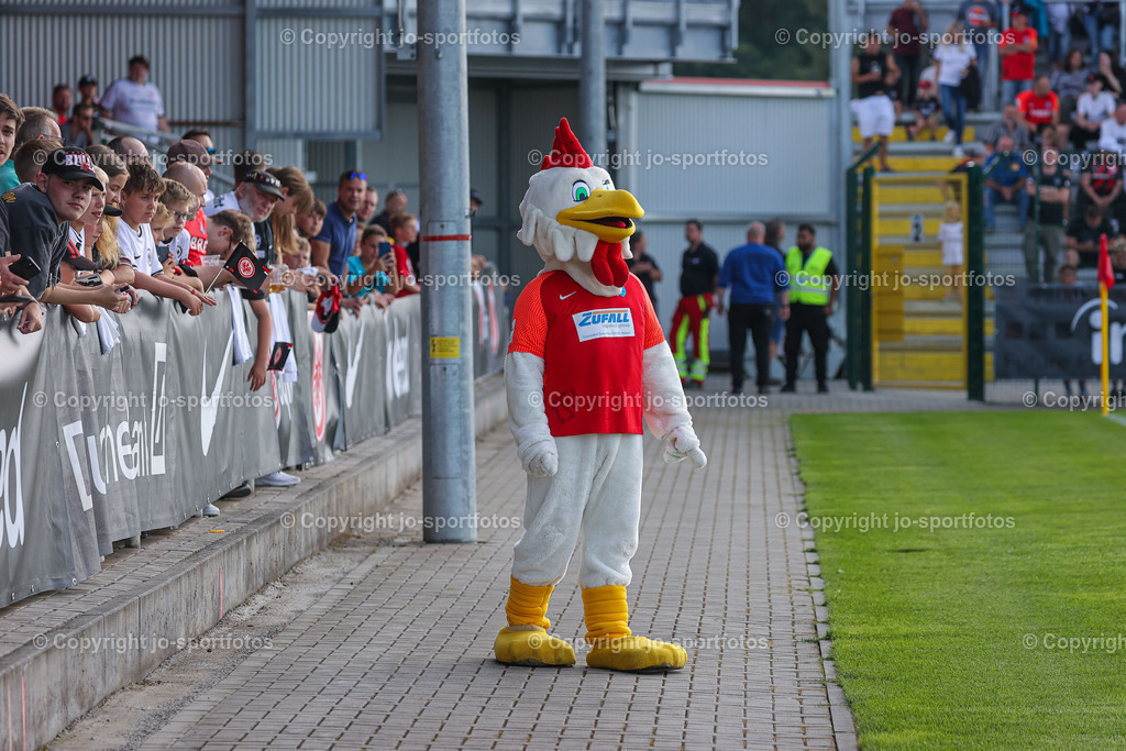 BQ3I2263 | 18.07.2023; Testspiel; Sibre Sportzentrum Haarwasen; TSV Steinbach Haiger - Eintracht Frankfurt; Ergebnis: 2:1 (1:1)