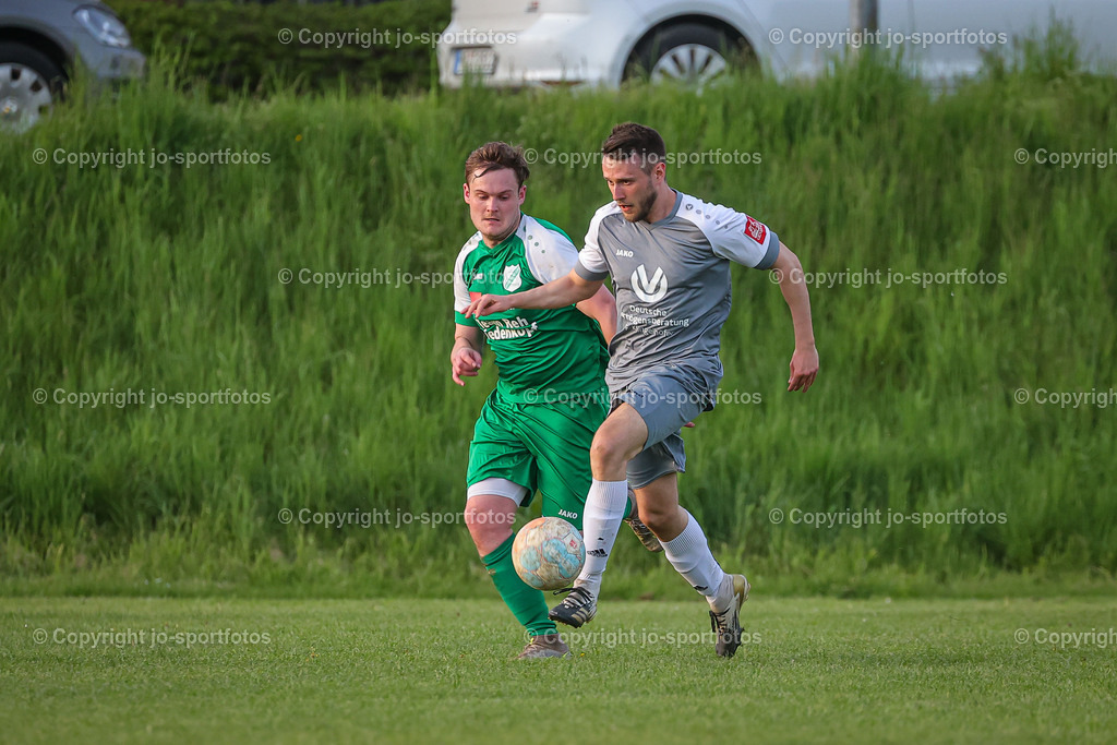 BQ3I7011 | 04.05.2023; Kreisliga A Biedenkopf; Rasenplatz Breidenstein; TuSpo Breidenstein - SG Mornshausen/Erdhausen/Frohnhausen; Ergebnis: 4:0 (4:0)