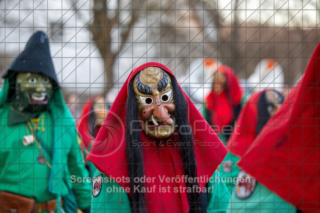 20250304_173924_0061 | #,Traditionelles Fasnetsverbrennen, Radschellenschläger Donzdorf, Donzdorfer Fasnet, Kampagne 2025, Fohlenwiese Schlossgarten, 73072 Donzdorf, 04.03.2025 - 17:30 Uhr,Foto: PhotoPeet-Eventfotografie/Peter Harich