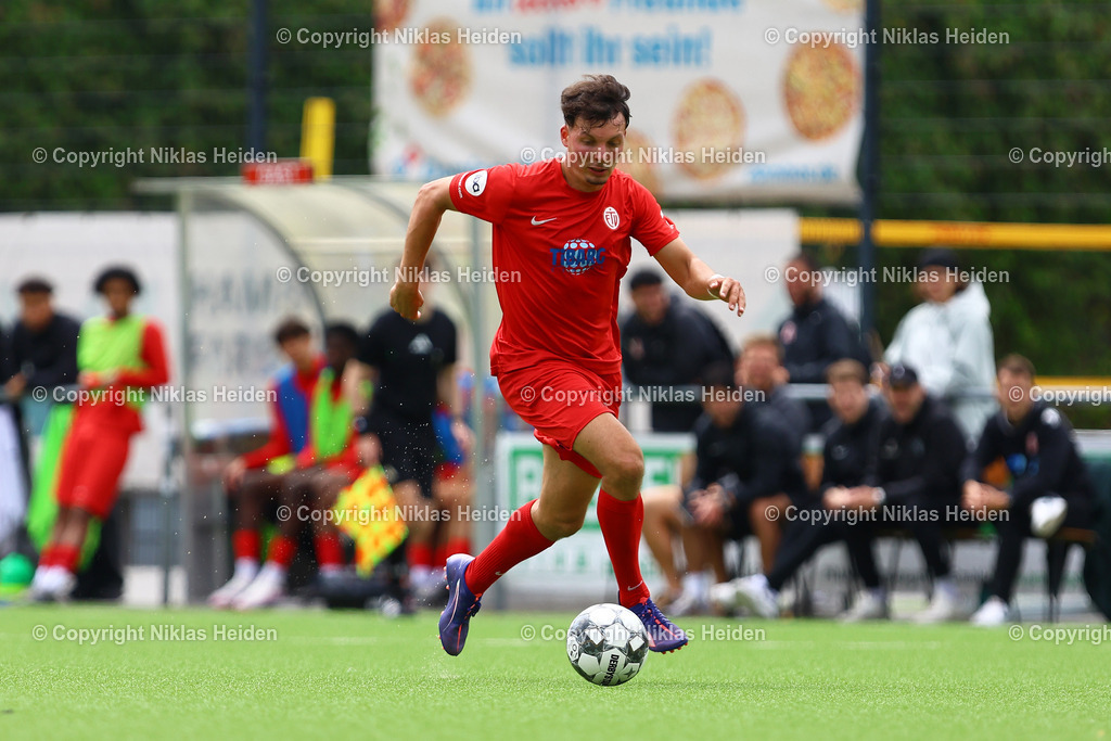 NH_EimsbüttelerTV_TSBPinneberg_Testspiel_13072025 | #23 Jasper Hölscher (Eimsbütteler TV)Fußball I Herren I Testspiel I Saison 2025-2026  I Eimsbütteler TV - TBS Pinneberg I 13.07.2025 I Sportplatz Bundesstraße - Realisiert mit Pictrs.com