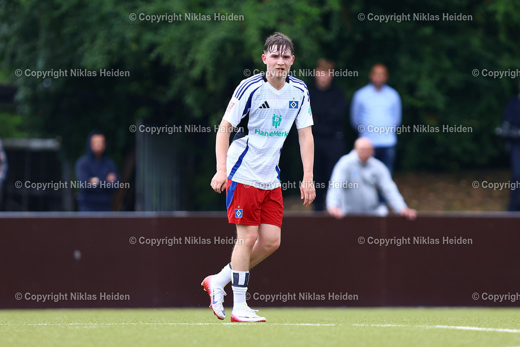 NH_BillstedtCup2025_Turnier_12072025 | Kilian Machado (Hamburger SV U21)Fußball I Herren I Billstedt Cup 2025 I Saison 2025-2026  I Finale I FC Eintracht Norderstedt - Hamburger SV U21 I 12.07.2025 I Öjendorfer Weg - Realisiert mit Pictrs.com