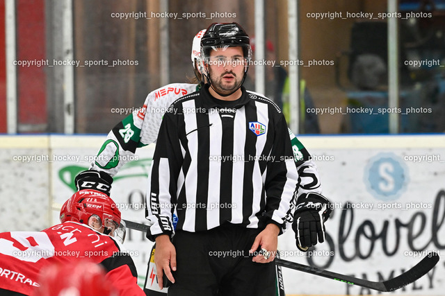 HDD Jesenice vs. EC Bregenzerwald 30.9.2022 | SCHWEIGHOFER Mark Referee