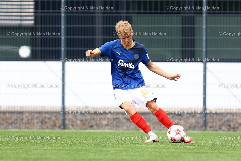 NH_HamburgerSVU21_HolsteinKielU23_Testspiel_20072025 | #31 Felix Boelter (Holstein Kiel U23)Fußball I Herren I Testspiel I Saison 2025-2026  I Hamburger SV U21 - Holstein Kiel U23 I 20.07.2025 I Alexander-Otto-Akademie - Realisiert mit Pictrs.com