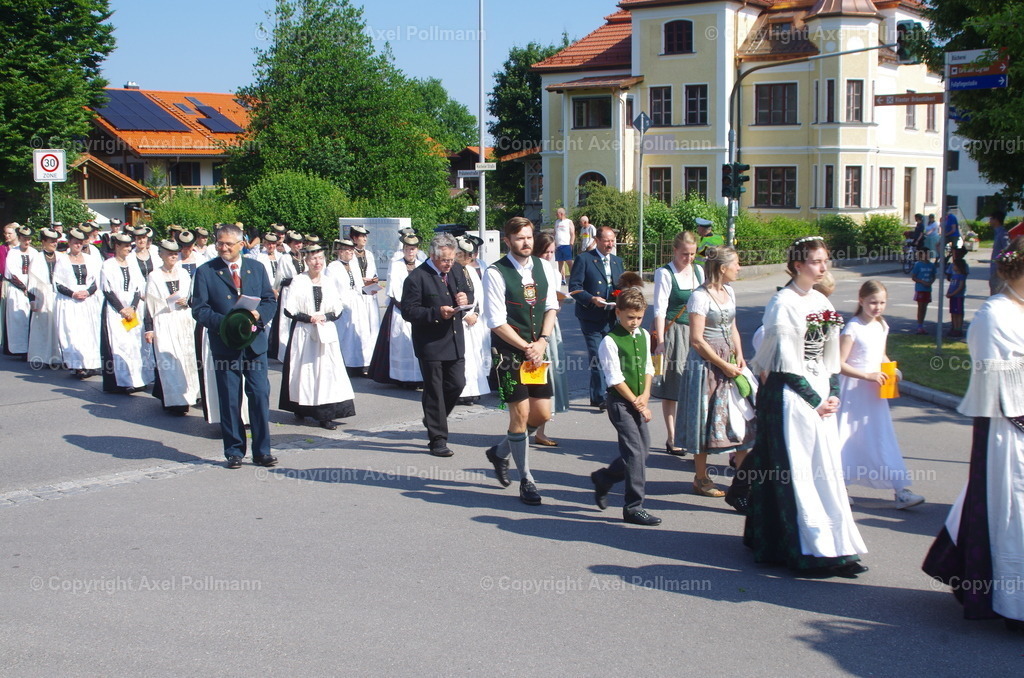 IMGP3312 | fotografiert von Axel PollmannLeonhardi Wallfahrt Benediktbeuern und Murnau, Fronleichnam, Fasching, Landschaft im Loisachtal und Benediktbeuern  - Realisiert mit Pictrs.com