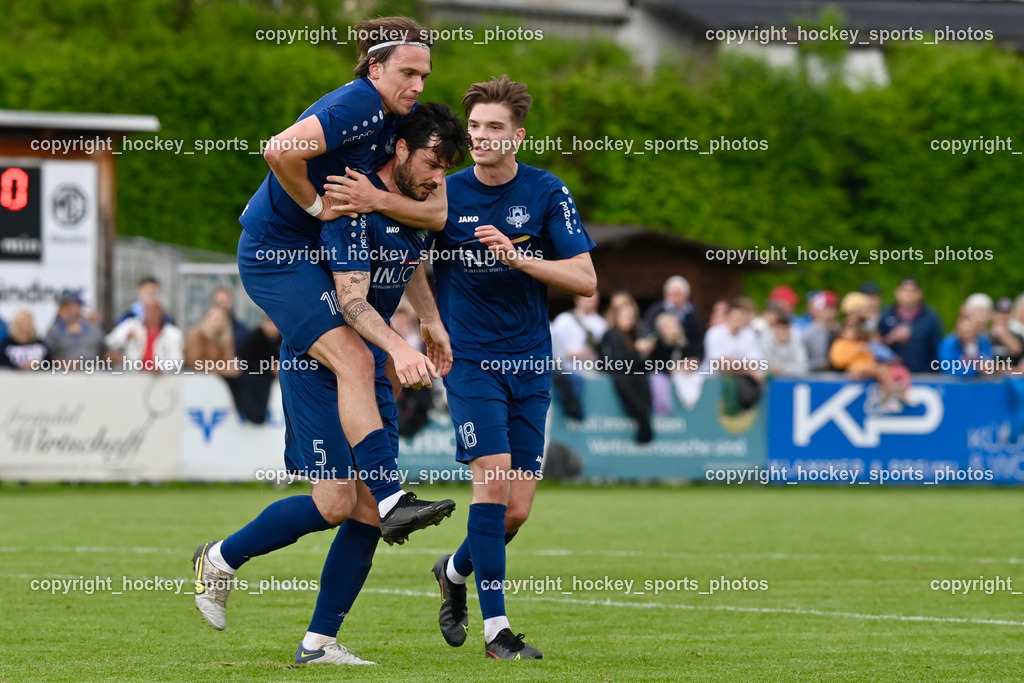 ESV Admira vs. ATUS Velden 20.5.2023 | Jubel ATUS Velden Mannschaft, #5 Roland Putsche, #10 Lukas Lausegger, #18 Nicolas Manuel Modritz