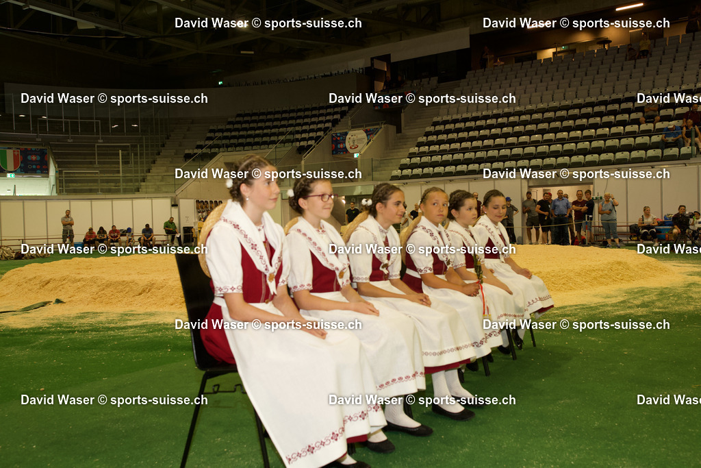 WDAV8740 | sports-suisse.ch - Realisiert mit Pictrs.com