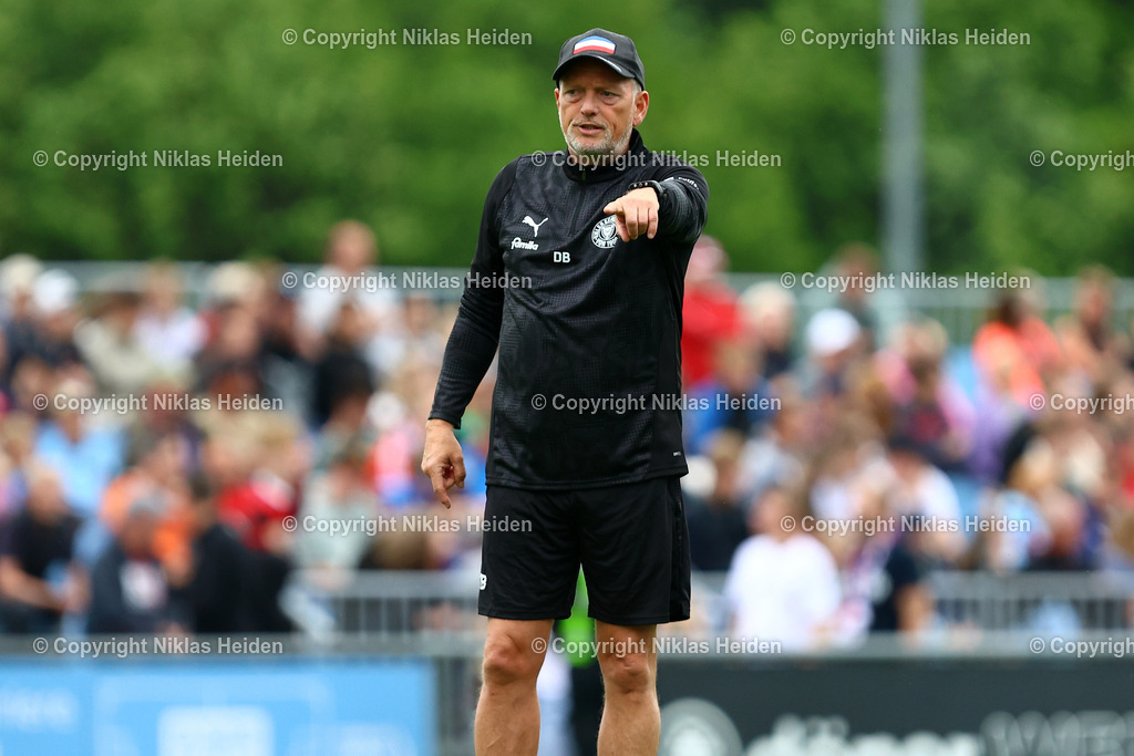 NH_SCWeicheFlensburg08_HolsteinKiel_Testspiel_28062025 | Dirk Bremser (Co-Trainer, Holstein Kiel)Fußball I Herren I Freundschaftsspiel I Saison 2025-2026  I SC Weiche Flensburg 08 - Holstein Kiel I 28.06.2025 I Manfred-Werner-Stadion - Realisiert mit Pictrs.com
