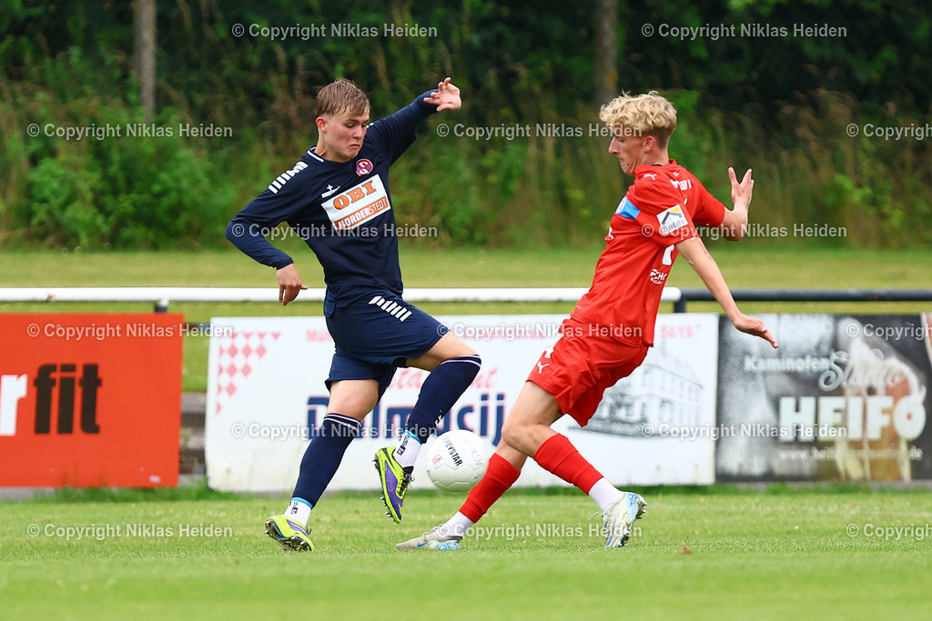 NH_HolsteinKielU23_FCEintrachtNorderstedt_Testspiel_05072025 | #20 Falk Christopher Gross (Holstein Kiel U23), #4 Casper Julius Medlin (FC Eintracht Norderstedt)Fußball I Herren I Testspiel I Saison 2025-2026  I Holstein Kiel U23 - FC Eintracht Norderstedt I 05.07.2025 I Stadtwerke Arena Eckernförde - Realisiert mit Pictrs.com