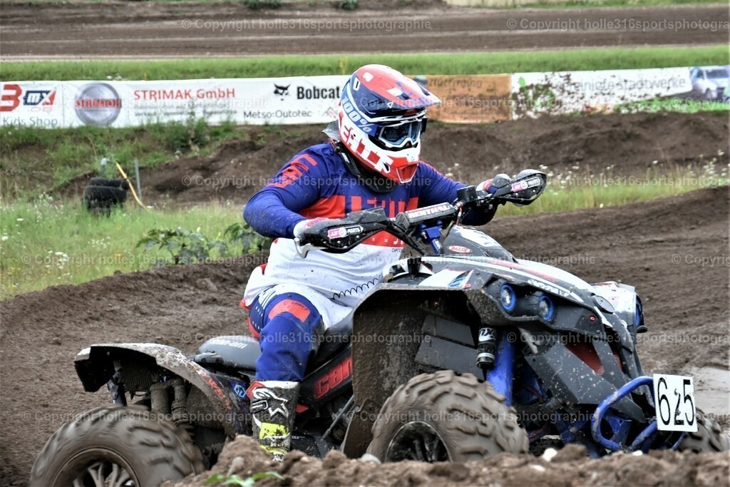 DSC_0102 (2) | Sportfotografie , Motorsport, Motoross, Reitsport, Mointainbike, Enduro,
Landschaft , Outdoor, Eventfotografie, Landschaft, Bilder online bestellen - Realisiert mit Pictrs.com