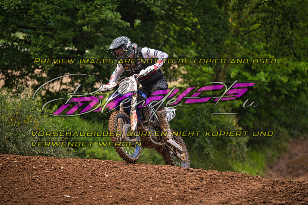 DSC_6549_57 | Sportfotografie: Die extreme Seite der Fotografie
Ich Fotografiere Hauptsächlich im Sportbereich Motorcross im DAMCV Verband.
Dirtbike - MX - Motorcross - DAMCV - MXCup - Euskirchen - Köln - Bonn - Venlo - Overloon - MSC Wisskirchen - MCC Weilerswist 