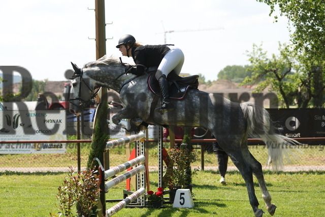 Weingarten_2023_Prfg.Nr.25_Springen_Kl.M_Clear-Round_Nadine Legros_Chilli-Fly (6) | Alle Fotos der Reiterjournal Fotografin Doris Matthaes im Reiterjournal Online-Fotoshop. - Realizzato con Pictrs.com