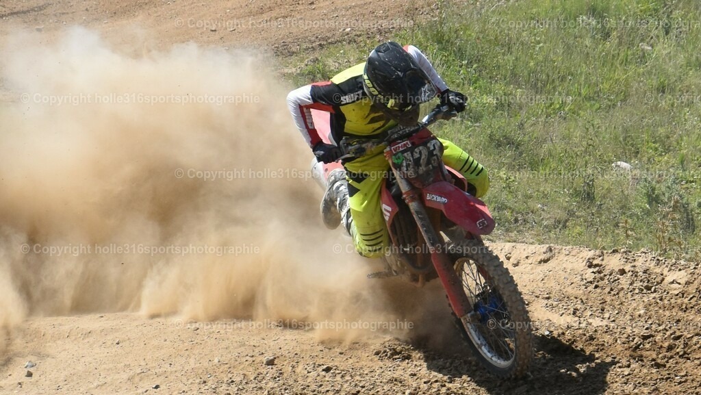 DSC_0145 (2) | Sportfotografie , Motorsport, Motoross, Reitsport, Mointainbike, Enduro,
Landschaft , Outdoor, Eventfotografie, Landschaft, Bilder online bestellen - Realisiert mit Pictrs.com