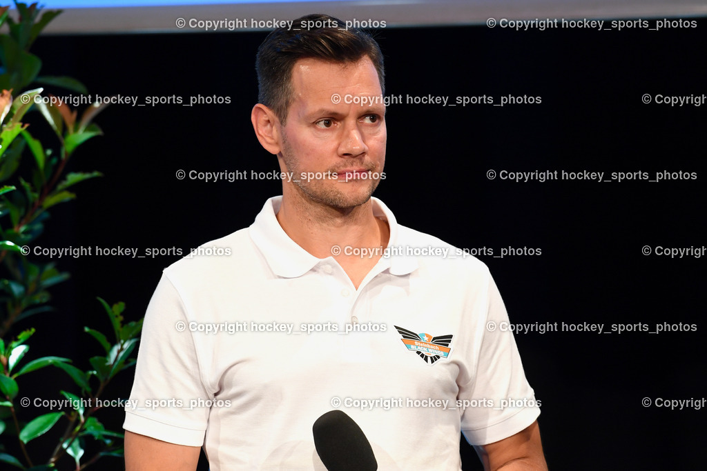 win2day ice hockey league Pressekonferenz Velden 13.9.2022 | Headcoach STEINBACH BLACK WINGS LINZ Philipp Lukas