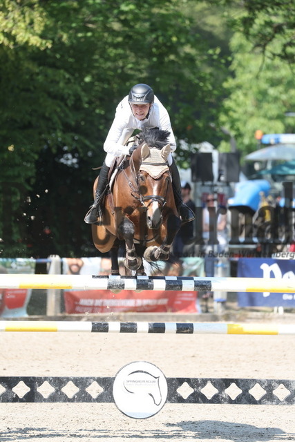 Ichenheim_2023_Prfg.Nr.21_Springprfg_Kl.S_U25_Elias Hohler_Floyo VDL (4) | Alle Fotos der Reiterjournal Fotografin Doris Matthaes im Reiterjournal Online-Fotoshop. - Realisiert mit Pictrs.com