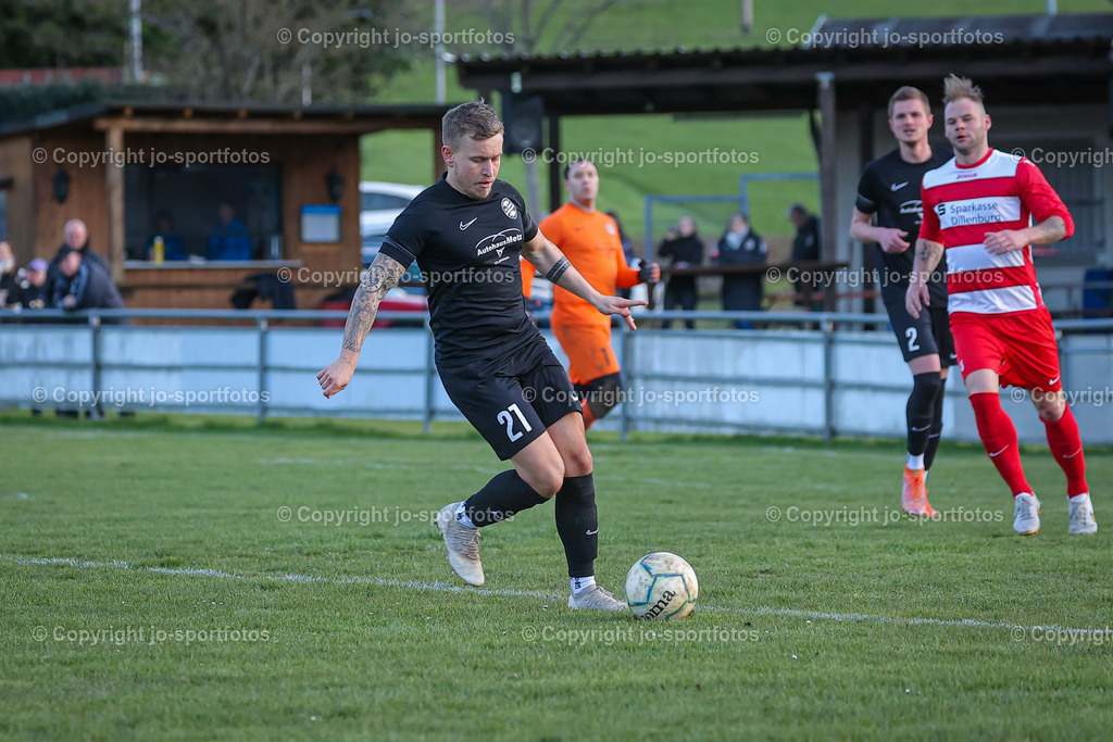 BQ3I3593 | 11.04.2023; Kreisliga A Dillenburg; Rasenplatz Schönbach; SG Ambach - SV Oberscheld; Ergebnis: 4:2 (0:1)