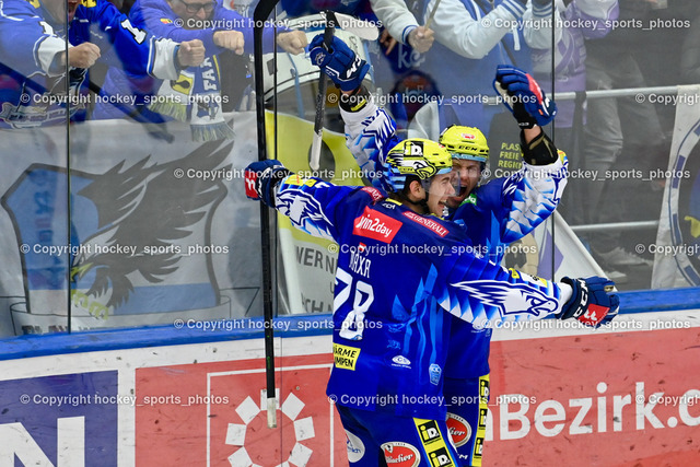 EC IDM Wärmepumpen VSV vs. Black Wings Linz 20.11.2022 | Jubel EC VSV Mannschaft, #78 Maxa Felix, #81 Richter Marco