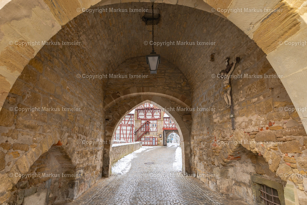 Das Rödelseer Tor im Winterkleid | Das Rödelseer Tor im Winterkleid, Iphofen, Unterfranken, Franken, Bayern, Deutschland, Europa