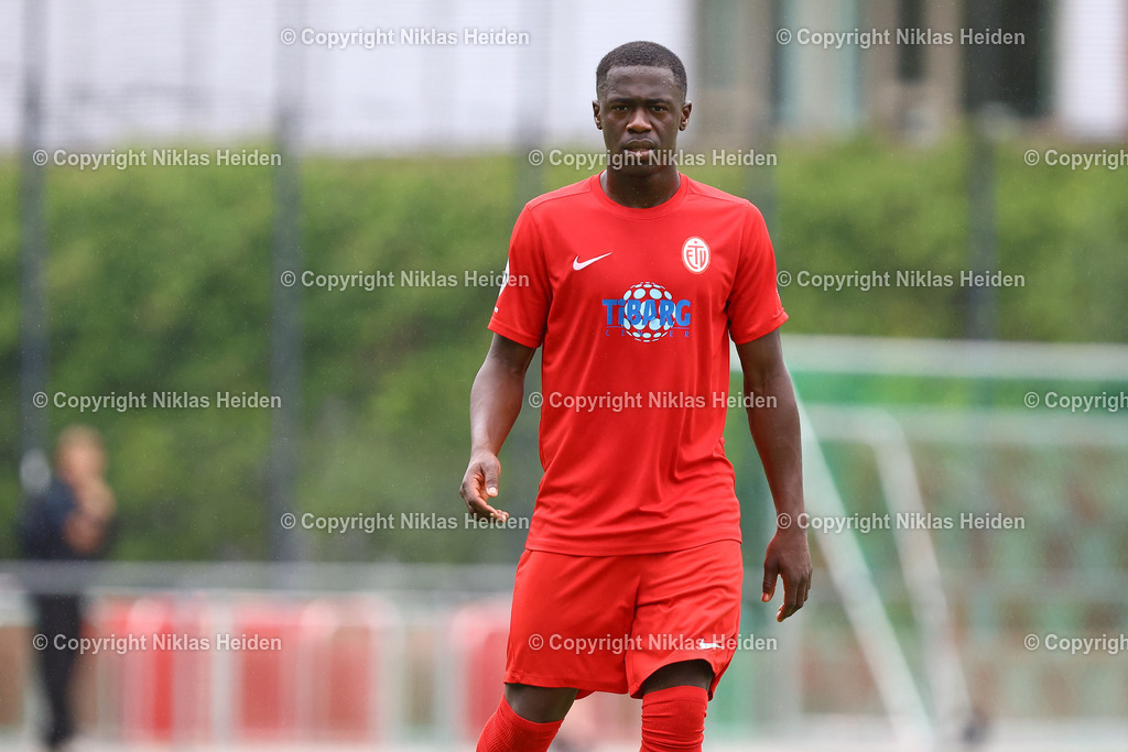 NH_EimsbüttelerTV_TSBPinneberg_Testspiel_13072025 | #9 Abdul-Bassitou Alassani (Eimsbütteler TV)Fußball I Herren I Testspiel I Saison 2025-2026  I Eimsbütteler TV - TBS Pinneberg I 13.07.2025 I Sportplatz Bundesstraße - Realisiert mit Pictrs.com