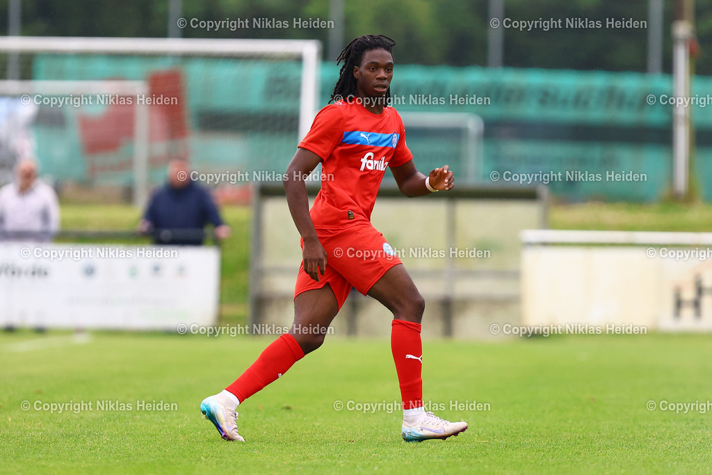 NH_HolsteinKielU23_FCEintrachtNorderstedt_Testspiel_05072025 | #24 Aurel Wagbe (Holstein Kiel U23)Fußball I Herren I Testspiel I Saison 2025-2026  I Holstein Kiel U23 - FC Eintracht Norderstedt I 05.07.2025 I Stadtwerke Arena Eckernförde - Realisiert mit Pictrs.com
