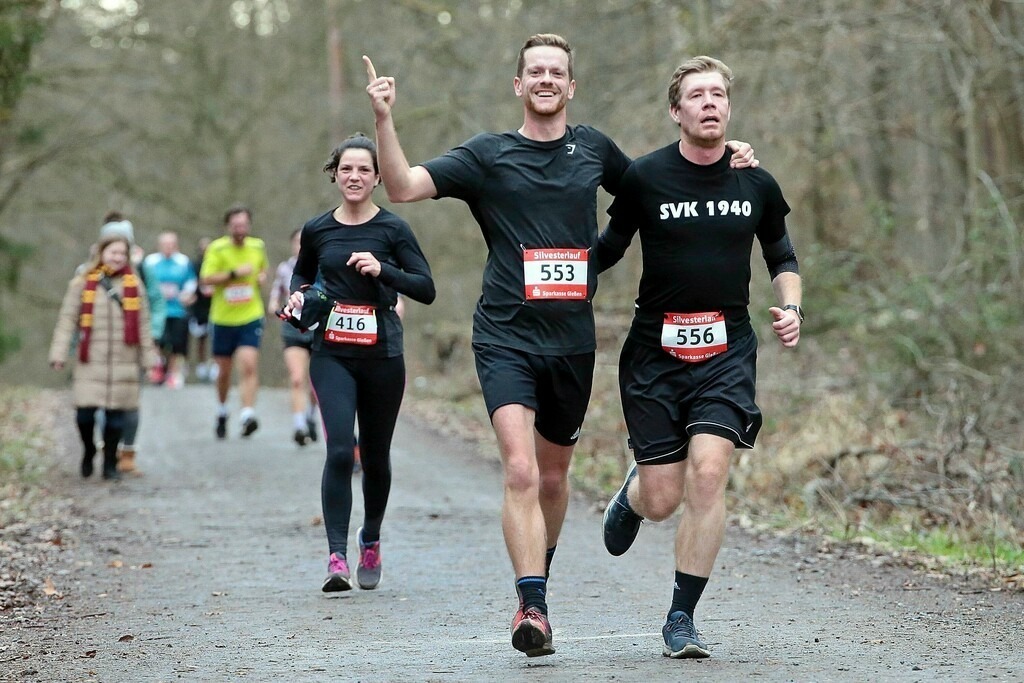 LAZ Gießen - Silvesterlauf Gießen | 31.12.2022, xovx, Leichtathletik Volkslauf, LAZ Gießen - Silvesterlauf Gießen 

Lauf über 21,1km und 10km. - Realisiert mit Pictrs.com