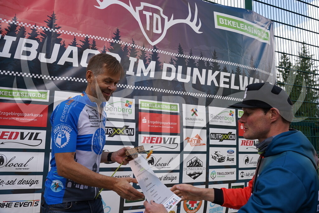 DSC04800 | Fotogalerie der Treibjagd im Dunkelwald - Dein MTB Etappenrennen im Erzgebirge - Realisiert mit Pictrs.com