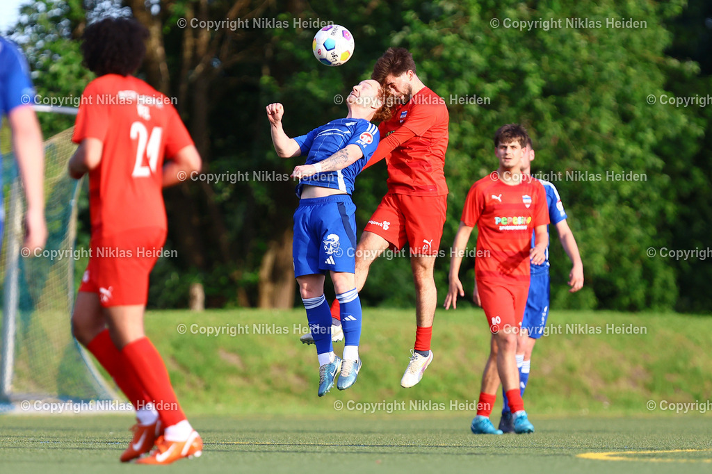 NH_TuSRotenhof_InterTürksporKiel_Testspiel_27062025 | #7 Cedric Nielsen (TuS Rotenhof), #61 Batuhan Emre Ibrahimoglu (Inter Türkspor Kiel)Fußball I Herren I Freundschaftsspiel I Saison 2025-2026  I TuS Rothenhof - Inter Türkspor Kiel I 27.06.2025 I B-Platz Rotenhof - Realisiert mit Pictrs.com